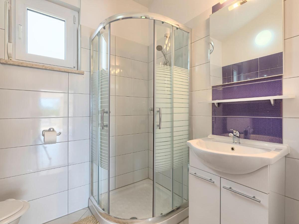 Holiday Home Goldi - Voj512 By Interhome Mednjan Buitenkant foto